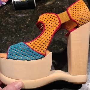Woodies by Jeffrey Campbell Sandals